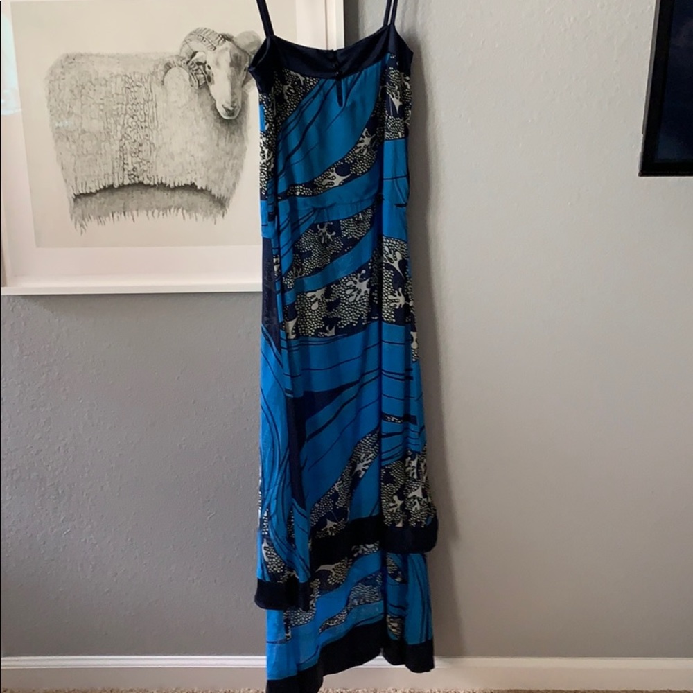 ❤️SOLD❤️WARM dress Carolyn Blue Wavy Length Dress - Picture 10 of 10